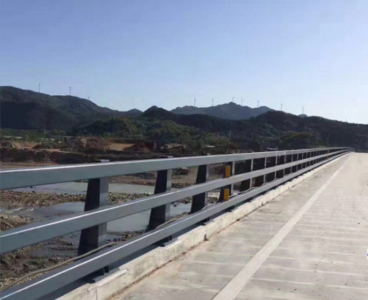 橋梁護(hù)欄